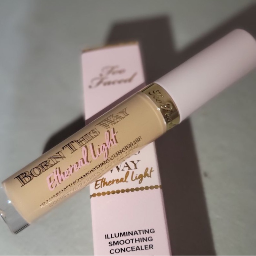 TOO FACED BORN THIS WAY ETHEREAL LIGHT CONCEALER